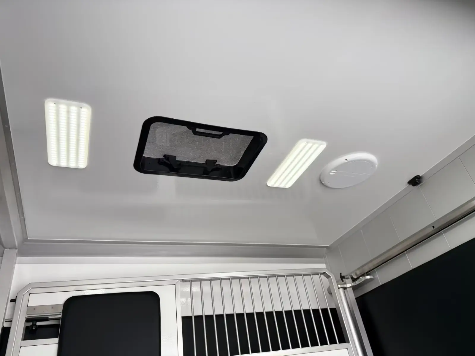 Renault Master AKX thumb 15